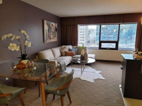 Luxury One Bedroom 517